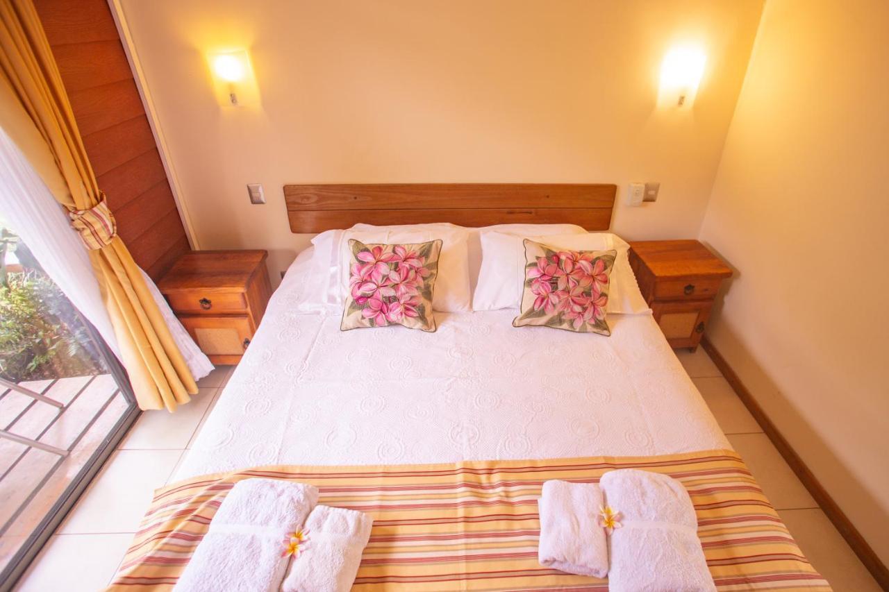 Hostal Uruhao Hanga Roa Esterno foto
