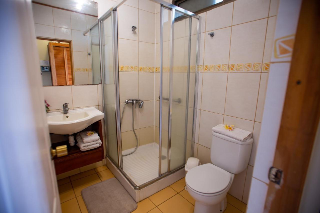 Hostal Uruhao Hanga Roa Esterno foto