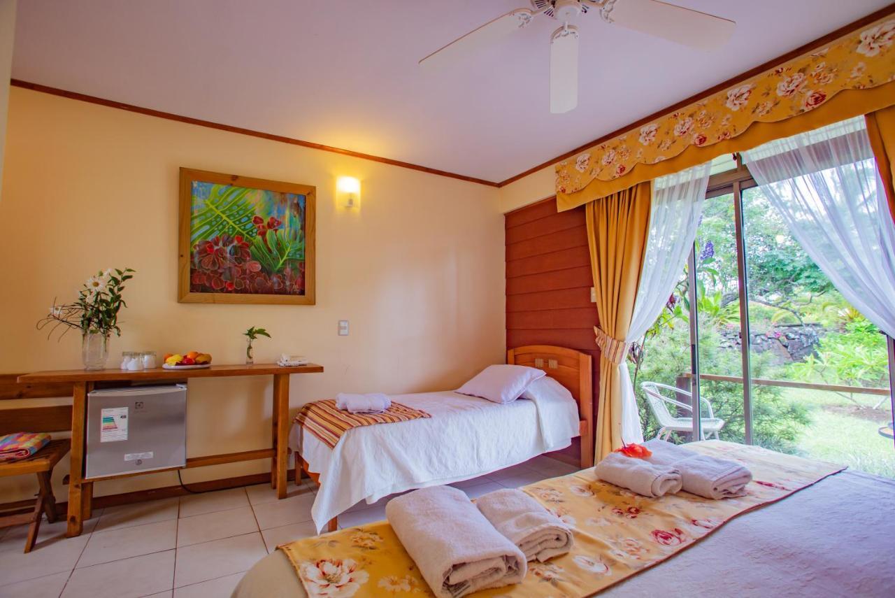Hostal Uruhao Hanga Roa Esterno foto