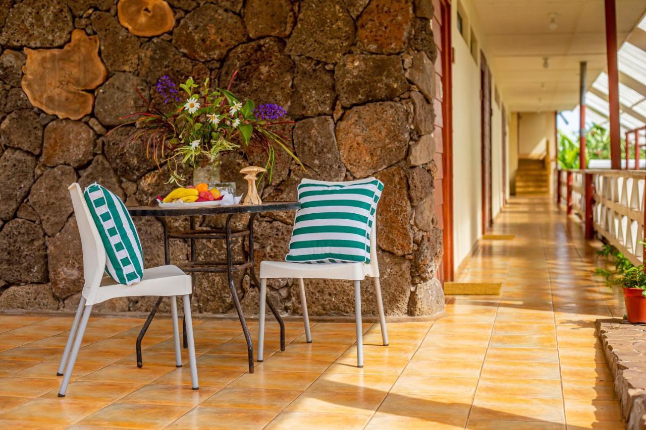 Hostal Uruhao Hanga Roa Esterno foto