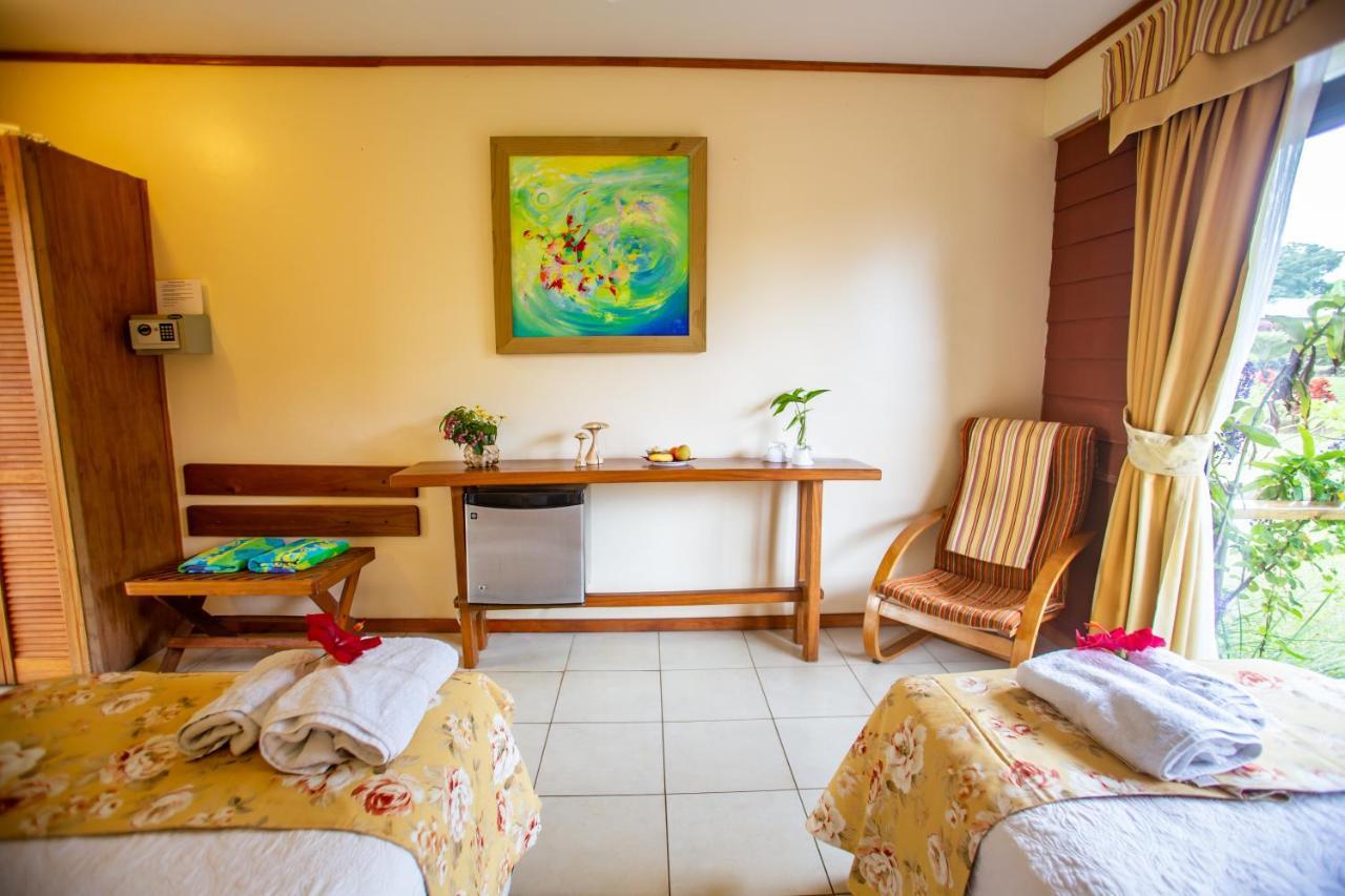 Hostal Uruhao Hanga Roa Esterno foto