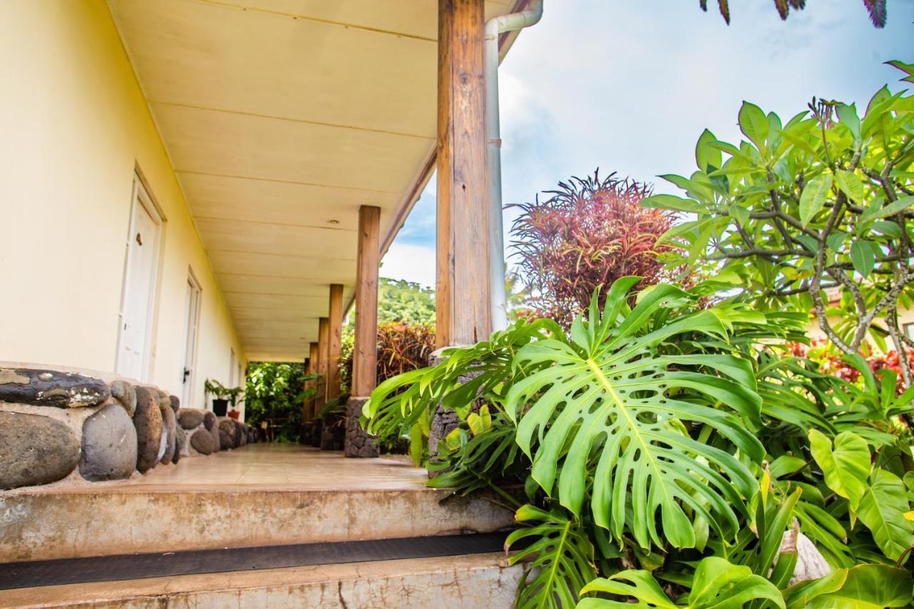 Hostal Uruhao Hanga Roa Esterno foto