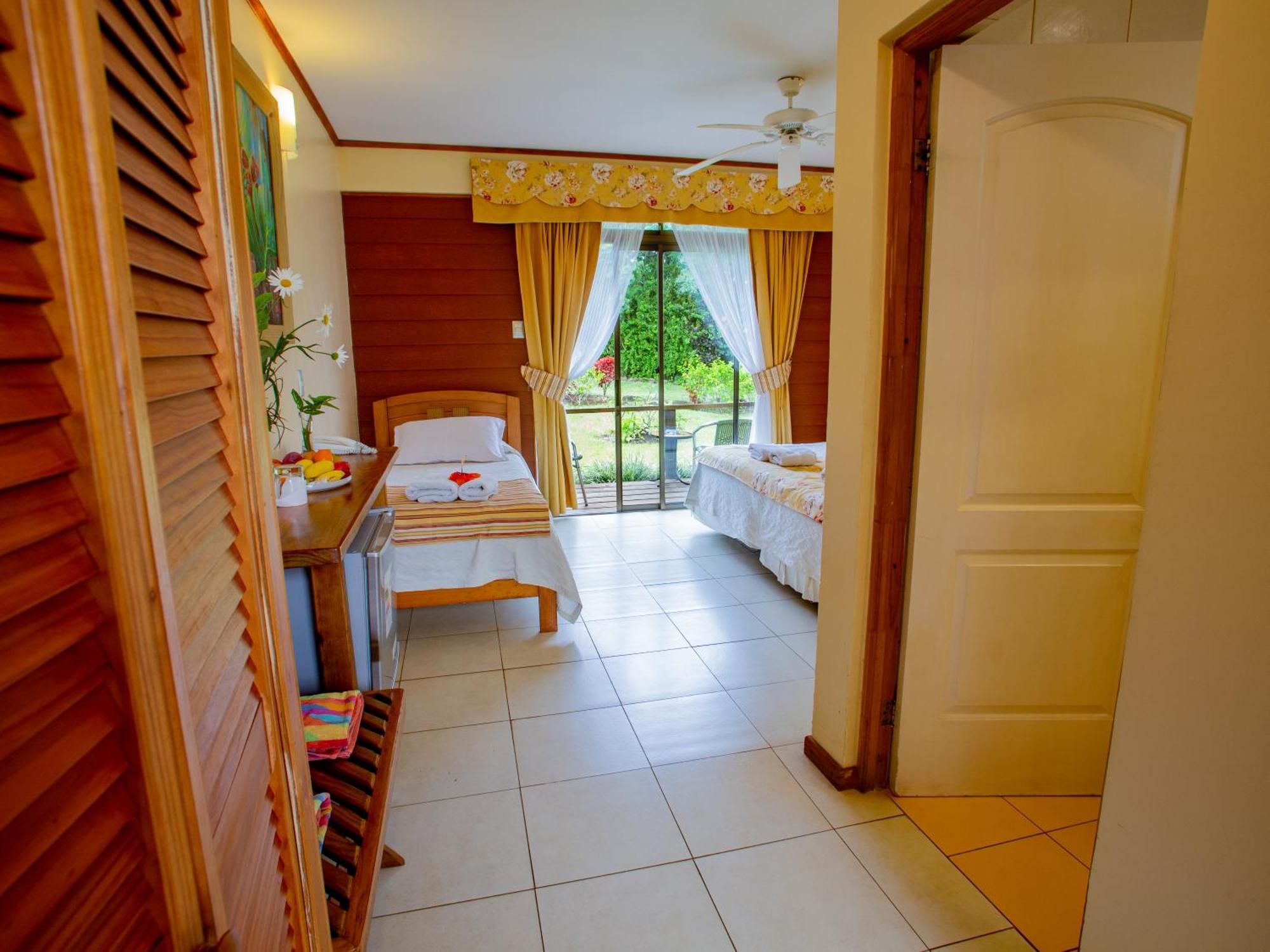 Hostal Uruhao Hanga Roa Esterno foto